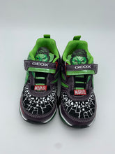 Load image into Gallery viewer, Geox Bayonic Lights Hulk Trainer Black/Green