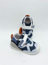 Load image into Gallery viewer, Biomechanics Trainer Azul Y Blanco 222131-A