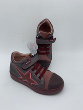 Load image into Gallery viewer, Garvalin Glitter Star Ankle Boot Wine
