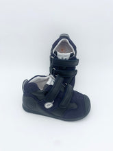 Load image into Gallery viewer, B Logo Shoe Azul Marino