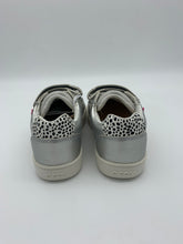 Load image into Gallery viewer, LT GREY/PINK GEOX