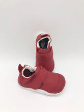 Load image into Gallery viewer, Bobux Go Crusier Red