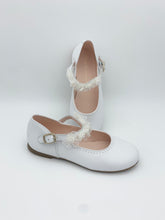 Load image into Gallery viewer, Pablsoky White Shoe Flower Strap/Napa Nacar Blanco 863708 349658