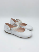 Load image into Gallery viewer, Pablsoky White Shoe Flower Strap/Napa Nacar Blanco 863708 349658