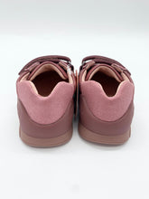 Load image into Gallery viewer, Biomecanics Cloud/Rainbow Shoe  251102-A193/251102 Pink or Dark Pink

