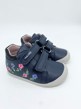 Load image into Gallery viewer, Pablosky Ziggy Flower First Walker Navy 059725
