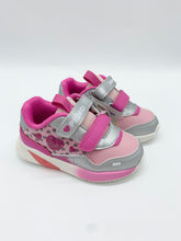 Load image into Gallery viewer, Primigi Infinity Light Heart Trainer Fuxia/Rosa/Silver 8959000

