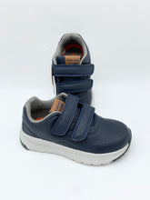 Load image into Gallery viewer, Biomecanics Nubuck Leather Trainer Navy/Azul Marino 261254-A089

