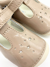 Load image into Gallery viewer, Startrite Tumble Taupe Patent Pre-Walker/Cruiser Shoe
