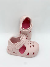 Load image into Gallery viewer, Biomecanics Water Sandal Rosa 262290-F032

