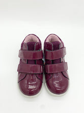 Load image into Gallery viewer, Laury Ankle Boot in Navy or Merlot
