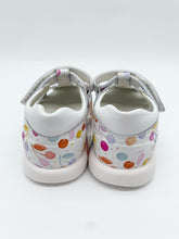 Load image into Gallery viewer, Biomecanics Cherry Sandal Blanco White Closed Toe 262202-A050
