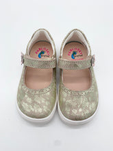 Load image into Gallery viewer, Pablosky Mary Jane Barefoot Shoe Gold 068581
