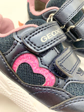 Load image into Gallery viewer, Geox Sprintye Trainer Navy/pink B564TA0GNAJC4002

