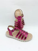 Load image into Gallery viewer, Geox Soleima Metallic Sandal Fuchsia
