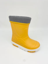 Load image into Gallery viewer, Bimbo Welly Yellow Lined
