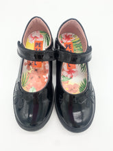 Load image into Gallery viewer, Petasil Donna F Fitting
