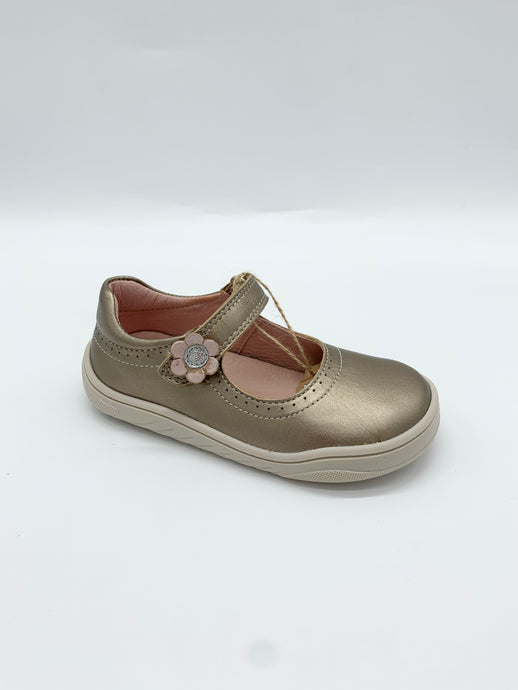 Pablosky Mary Jane Barefoot gold girl occasion Ireland 