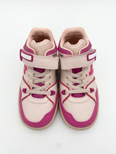 Load image into Gallery viewer, Biomechanics B Logo Hi-Top Cotton Pink.
