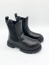 Load image into Gallery viewer, Garvalin Chelsea Boot Black 261571-A054
