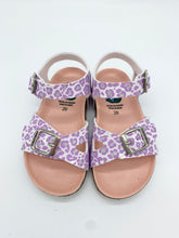 Load image into Gallery viewer, Pablosky Fantasia Animal Print Sandal Lilac
