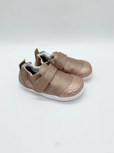 Load image into Gallery viewer, Bobux Go Cruiser Rose Gold 501021
