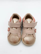 Load image into Gallery viewer, Primigi Like Baby Ankle Boot with Flowers 8904111/8904122
