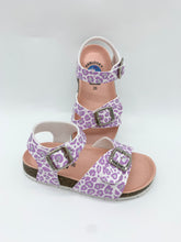 Load image into Gallery viewer, Pablosky Fantasia Animal Print Sandal Lilac
