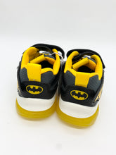 Load image into Gallery viewer, Geox Ciberdron Batman Lights Trainer Black/Yellow J56LBC0BC14C0054
