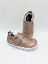 Load image into Gallery viewer, Bobux Go Cruiser Rose Gold 501021
