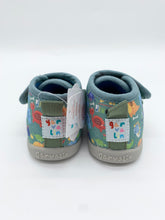 Load image into Gallery viewer, Garvalin Dinosaur Slipper/Indoor Shoe Verde 261339-A442
