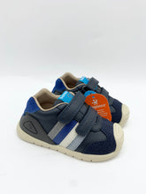 Load image into Gallery viewer, Biomecanics Casual Stripe Shoe White/Grey or Ocean Navy/Royal
