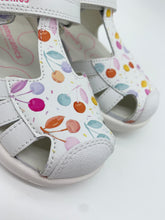 Load image into Gallery viewer, Biomecanics Cherry Sandal Blanco White Closed Toe 262202-A050
