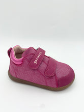 Load image into Gallery viewer, Garvalin Barefoot Shoe Lampone Pink.
