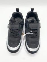Load image into Gallery viewer, Geox Sprintye Black/White J56NXA0FU54C9999
