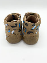 Load image into Gallery viewer, Superfit Saturnus First Walker Braun/Dog Print Braun 1-0009353-3000
