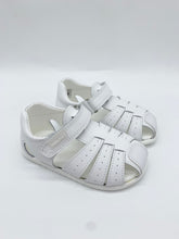 Load image into Gallery viewer, Pablosky Closed Toe Sandal Plus Blanco
