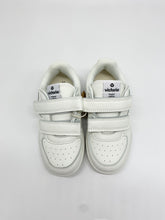 Load image into Gallery viewer, Victoria Classic Leather Blanco 1124103
