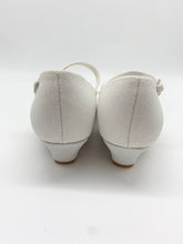 Load image into Gallery viewer, Sweetie Pie Communion Communion Shoe Iridescent White  SW8215
