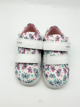 Load image into Gallery viewer, Primigi Pink Flower Shoe 5854344
