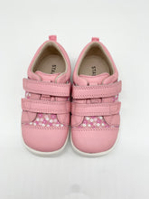 Load image into Gallery viewer, Start-rite Playhouse Sugar Pink Floral Leather Shoe
