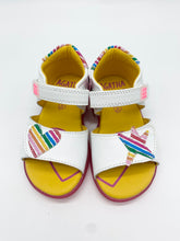 Load image into Gallery viewer, Agatha Ruiz De La Prada Junior Heart Sandal Open Toe
