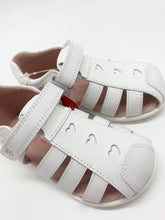 Load image into Gallery viewer, Garvalin Heart Sandal Blanco White 252303-C050
