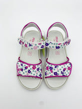 Load image into Gallery viewer, Primigi Flower Sandal Violet 5887300
