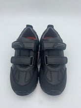 Load image into Gallery viewer, Biomechanics Leather Trainer Black Negro 231011.
