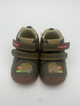 Load image into Gallery viewer, Biomechanics Hedgehog Shoe Musgo Green.
