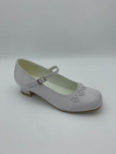 Load image into Gallery viewer, girls communion shoe
