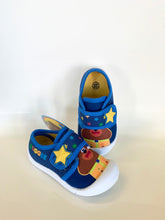 Load image into Gallery viewer, Buckle My Shoe Hey Dougee Canvas Shoe
