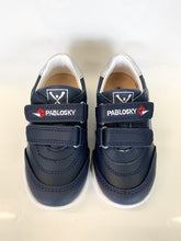 Load image into Gallery viewer, Pablosky Torello Trainer Navy/Silver 297020.
