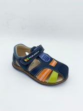 Load image into Gallery viewer, Pablosky Closed Toe Sandal Navy/Multi
